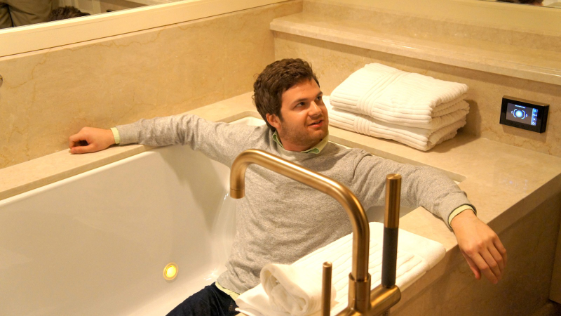Illustration for article titled Kohler Spent $1,500 for Me to Take a Bath in Wisconsin